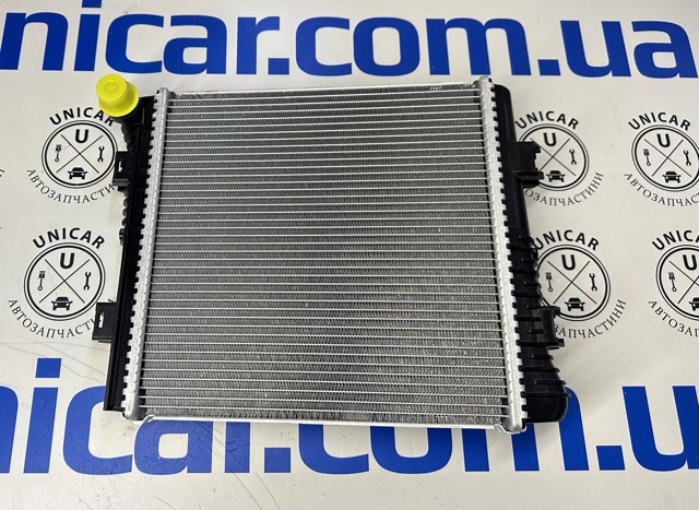 Радиатор охлаждения двигателя, правый A0995005903 MERCEDES