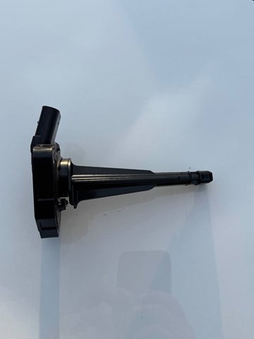 VAG 03L907660 Датчик уровня масла в наличии Ровно