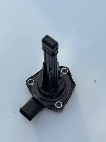 VAG 03L907660 Датчик уровня масла двигателя в наличии Черновцы