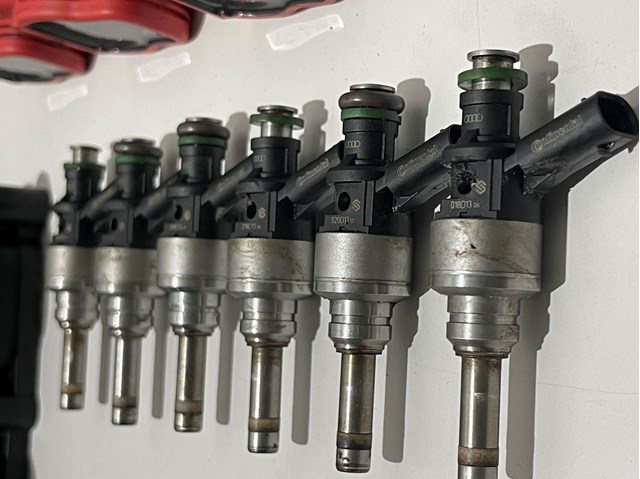 Клапанная форсунка 06C906036C VAG