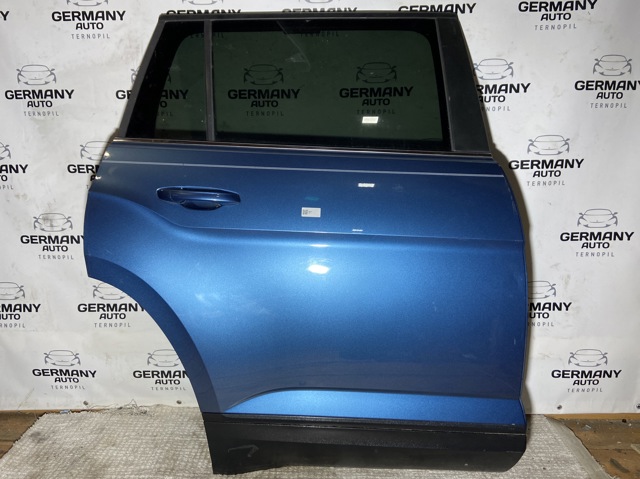 Задняя правая дверь 3CN833056J VAG