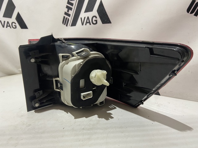 3CN945095B VAG Фонарь задний левый внешний купить в Винница