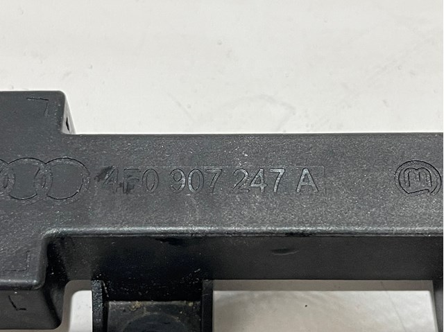 VAG 4F0907247A Антенна в наличии Павлоград