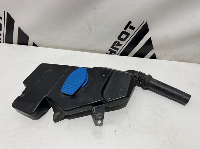 Горловина бачка омывателя 4G1955462A VAG