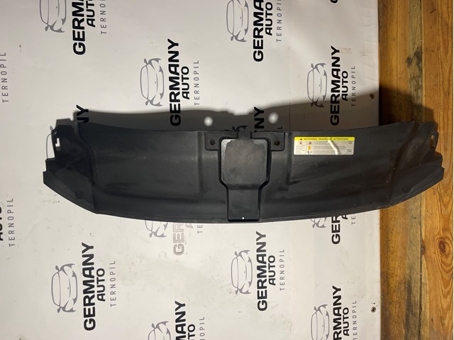 Накладка верхняя передней панели/суппорта радиатора 4G8807081A VAG