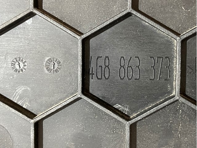 VAG 4G8863373 в наличии Сумы