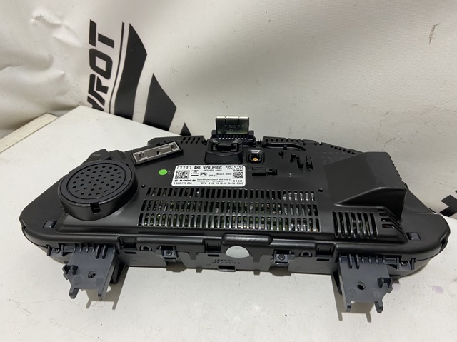 VAG 4K0920890C Приборная доска (щиток приборов) в наличии Тернополь