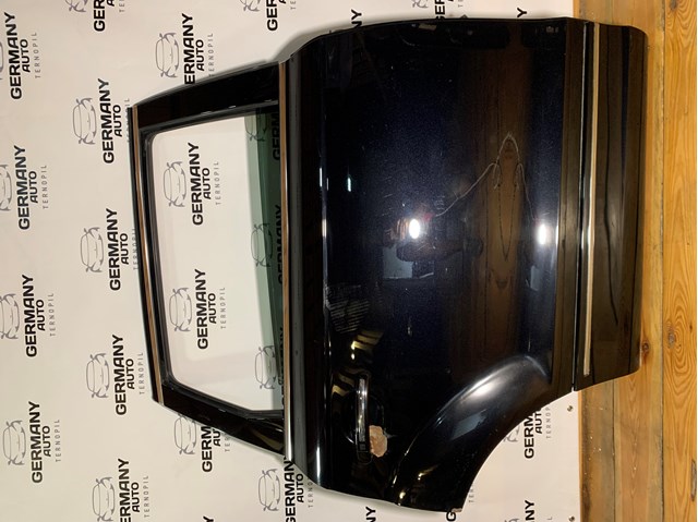Дверь пассажирская задняя правая 4L0833052 VAG