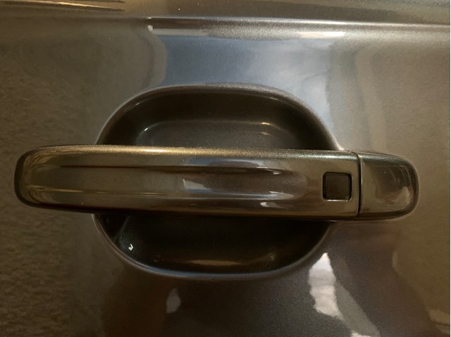 Ручка задней двери, наружная 4L0837205AGRU VAG
