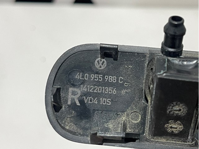 VAG 4L0955988C Форсунка омывателя в наличии Украина