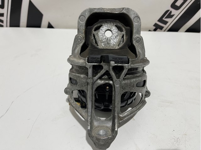 VAG 4M0199372FE Подушка (опора) двигателя правая в наличии Одесса