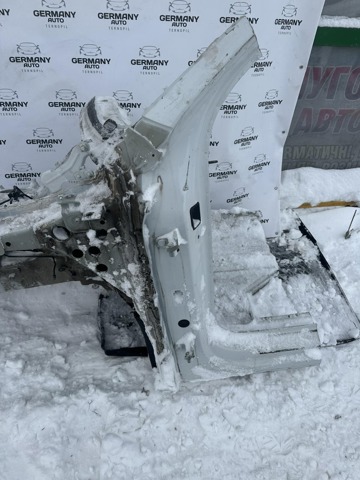 4M0805151 VAG Арка крыла переднего левого купить в Одесса