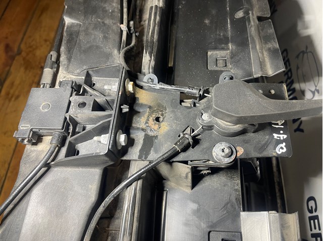 Ручка открывания капота 4M0823661C VAG