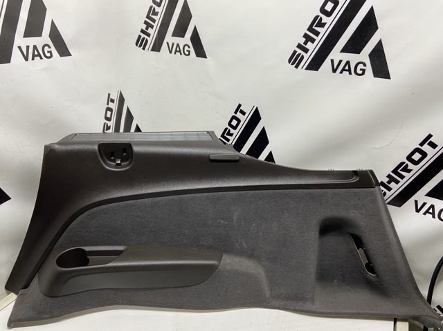 Облицовка багажного отсека, правая 4M0863880EGWB VAG