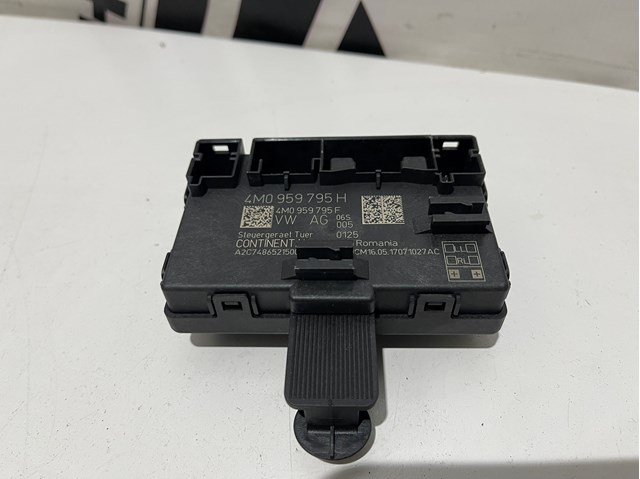 VAG 4M0959795H Блок комфорта задней двери в наличии Черкассы