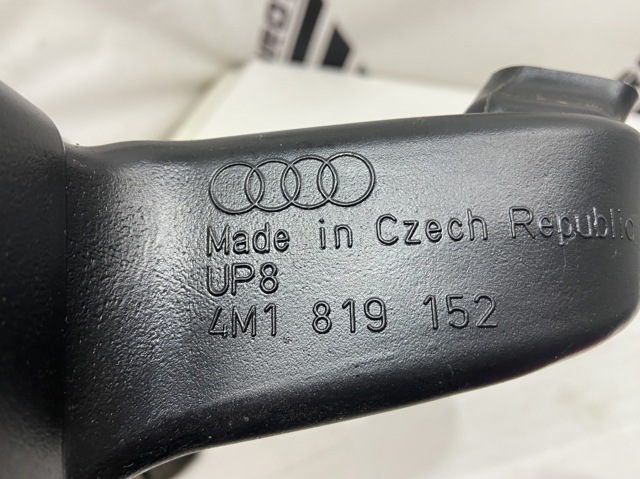 VAG 4M1819152 в наличии Запорожье