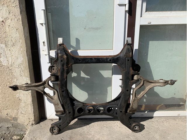 7L0499030C VAG Балка передней подвески (подрамник) купить в Хмельницкий