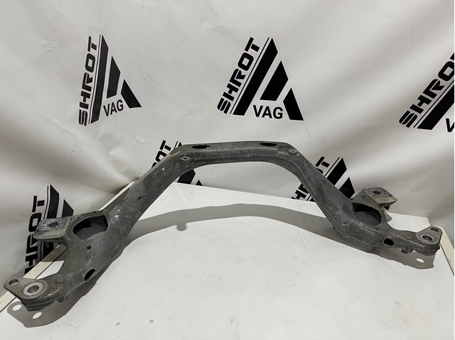 Подрамник двигателя 7P0199207 VAG