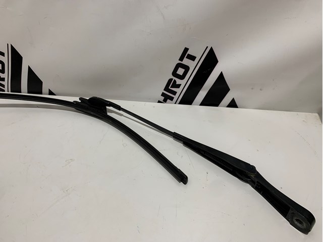 Поводок дворника Volkswagen Touareg II