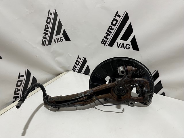 Цапфа поворотная левая 7P6407245A VAG