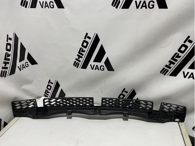 Кронштейн бампера заднего, центральный 7P6807863A VAG