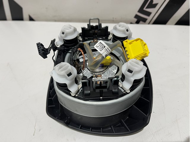 VAG 7P6880201M Подушка безопасности (AIRBAG) водительская в наличии Черновцы
