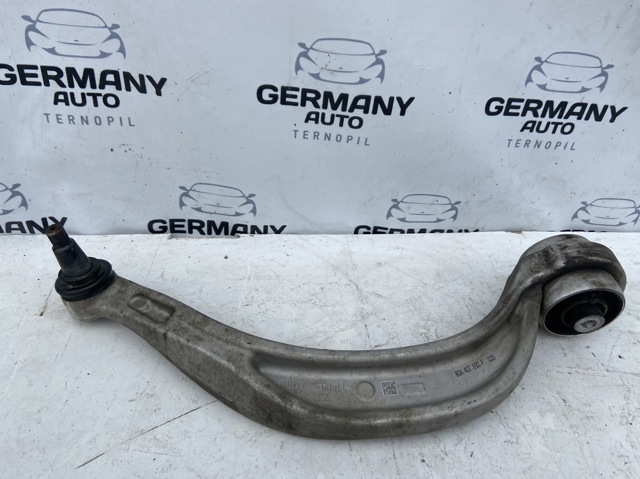 Левый рычаг передней нижней подвески 80A407693F VAG