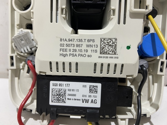 81A947135T6PS VAG Плафон освещения салона (кабины) купить в Черкассы