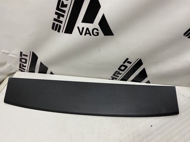 Обшивка ляды 83A867606 VAG