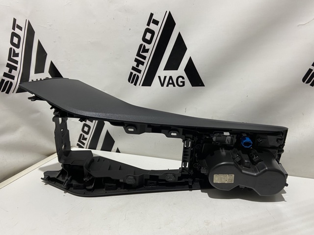 VAG 83B863242 в наличии Черновцы