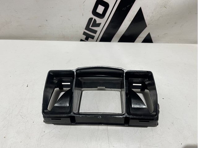 Распределитель воздуха на консоле, центральный 8K0819513E VAG