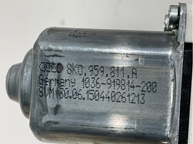 8K0959811 VAG Мотор стеклоподъемника двери передней левой купить в Винница