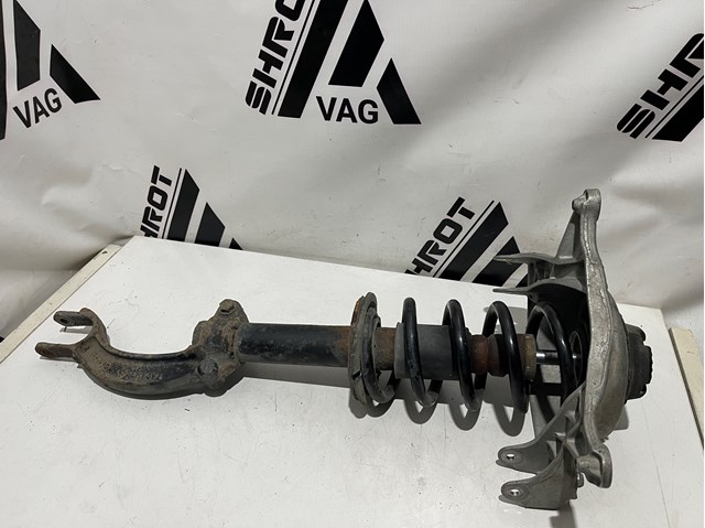 Пружина передней подвески 8R0411105CN VAG