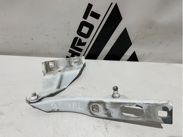 8R0823301A VAG Петля капота левая купить в Чернигов