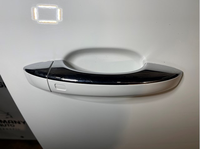 Ручка задней двери наружная 8R0837208 VAG