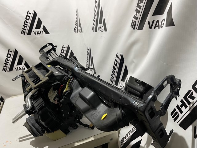 VAG 8T1820005S в наличии Украина