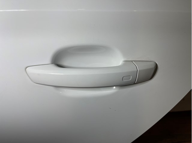Ручка задней левой двери 8V0837205A VAG