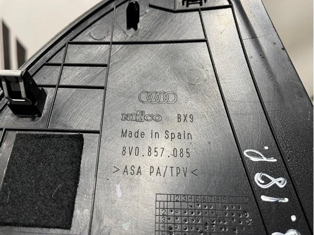VAG 8V0857085 в наличии Николаев