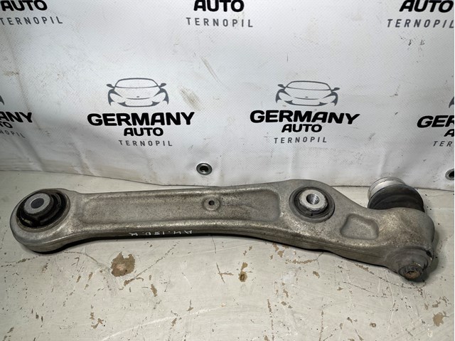 Рычаг передней подвески нижний, правый 8W0407156A VAG