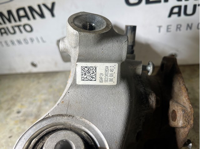 VAG 8W0505436AA Цапфа задняя правая в наличии Николаев