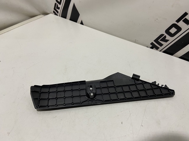 Плафон освещения кабины 8W0947135AK VAG