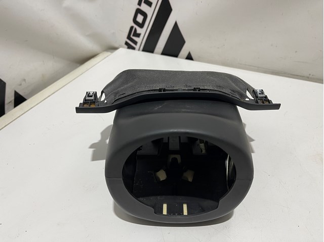 Защитный кожух рулевого механизма 8W0953491 VAG