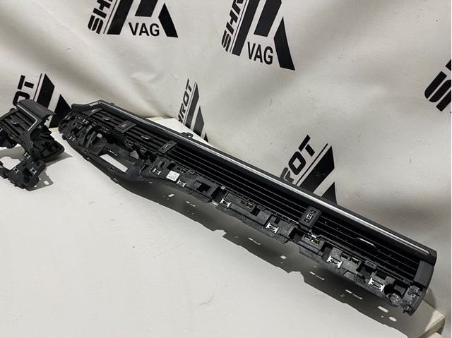 8W1820902E VAG Решетка вентиляции салона на "торпедо" купить в Ровно