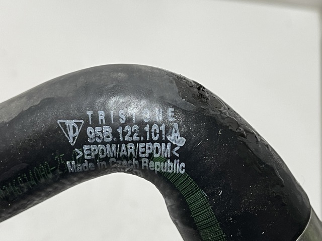 PORSCHE 95B122101A в наличии Николаев