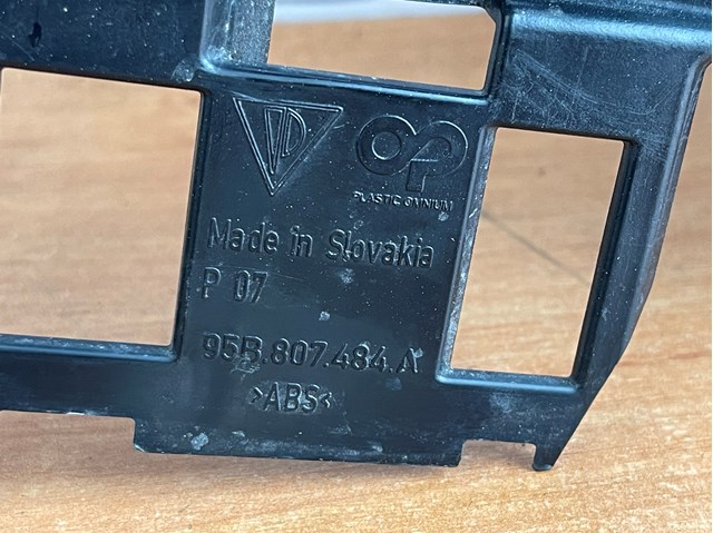 PORSCHE 95B807484A в наличии Житомир