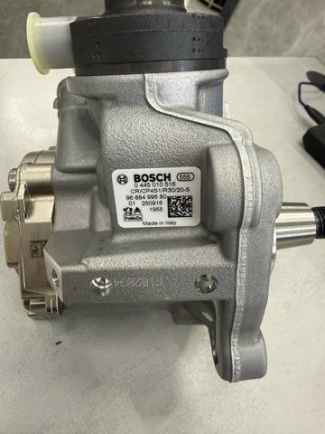 Насос топливный высокого давления (ТНВД) 0445010516 BOSCH