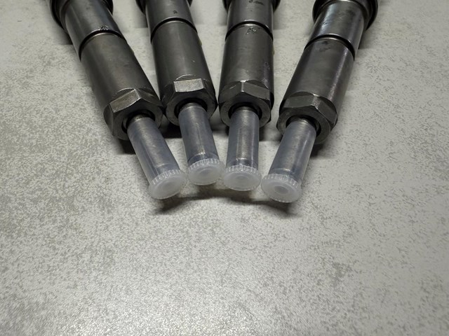 0445110216 BOSCH Топливные форсунки купить в Хмельницкий