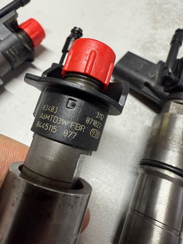 BOSCH 0445115077 Форсунка впрыска топлива в наличии Днепр