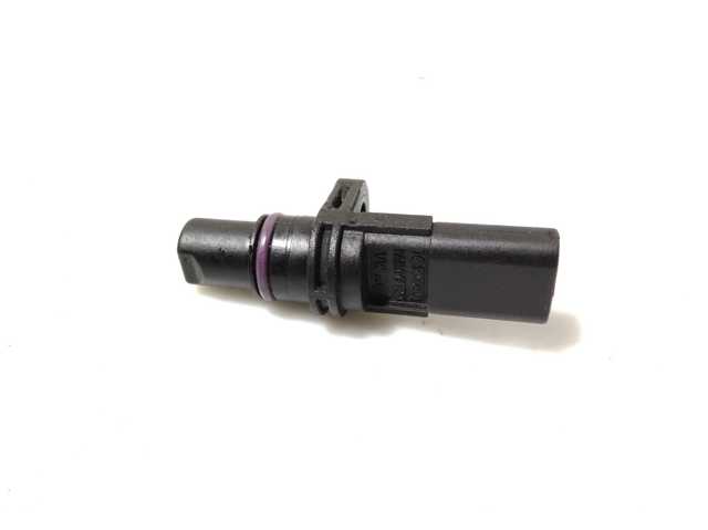Датчик оборотов распредвала 04L907601C VAG