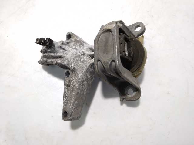 Правая опора ДВС 112108807R RENAULT